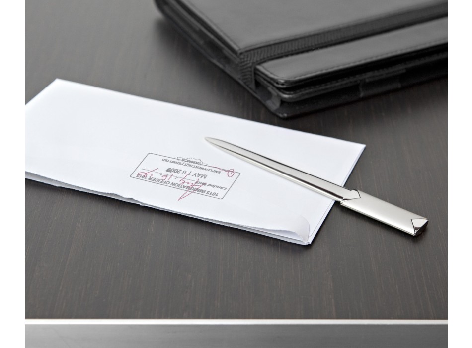 Apribuste in zinco Alenna