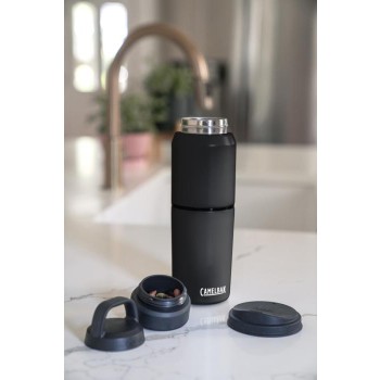 Borraccia da 500 ml e tazza da 350 ml isolate 