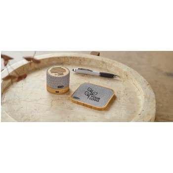 Caricabatterie wireless in bambù Moses