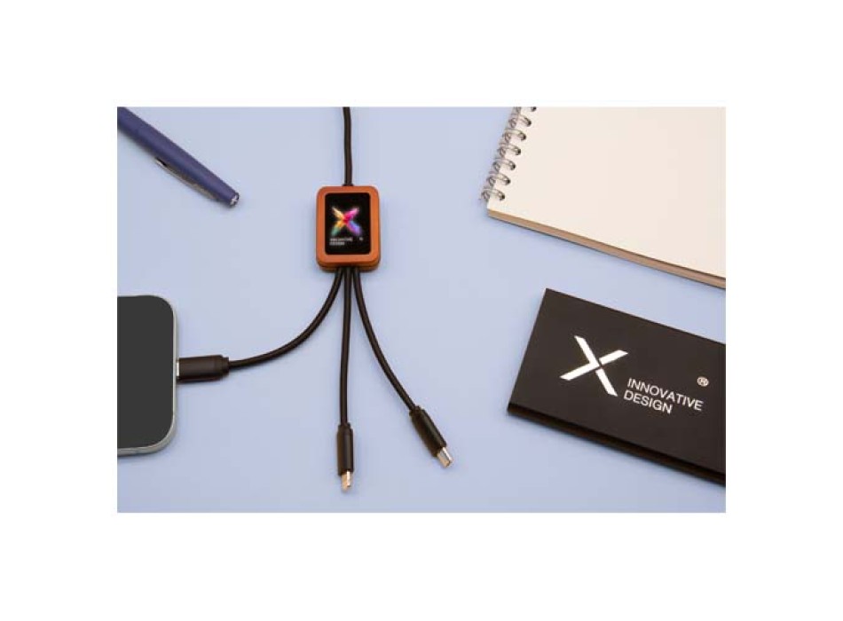 Cavo di ricarica 5 in 1 da 40 W in rPET riciclato con logo luminoso e custodia quadrata in legno SCX.design C38