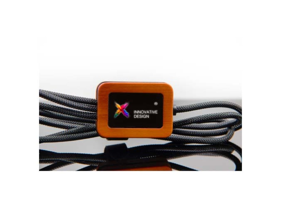 Cavo di ricarica 5 in 1 da 40 W in rPET riciclato con logo luminoso e custodia quadrata in legno SCX.design C38