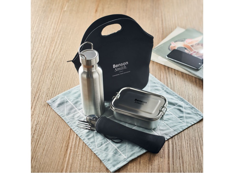 ILY - Set da pranzo in acciaio inox
