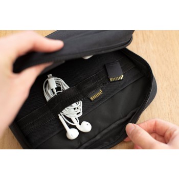 Necessaire da viaggio in poliestere rPET 600D Calix