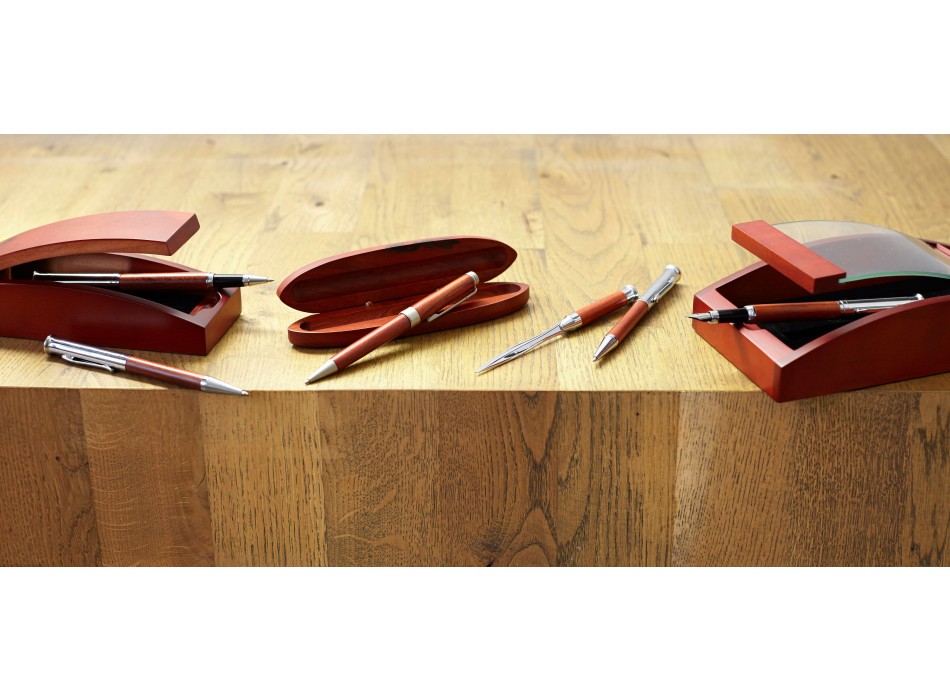 Parure in legno Robin