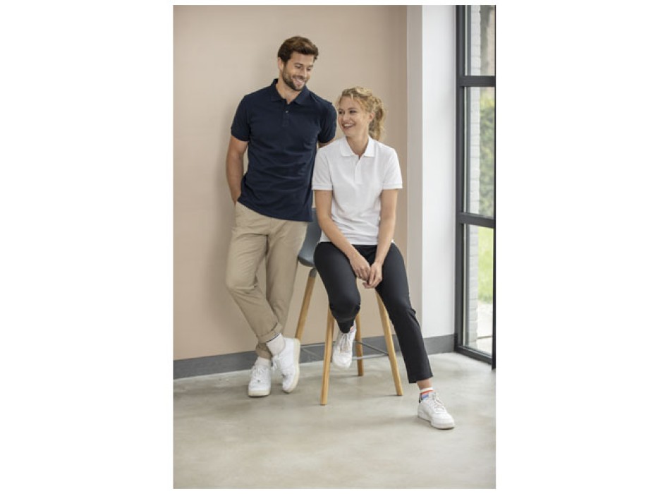 Polo unisex a maniche corte in tessuto riciclato Emerald Aware™
