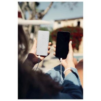 Power bank a ricarica rapida da 20.000 mAh 15 W Xtorm XG220 Go2 