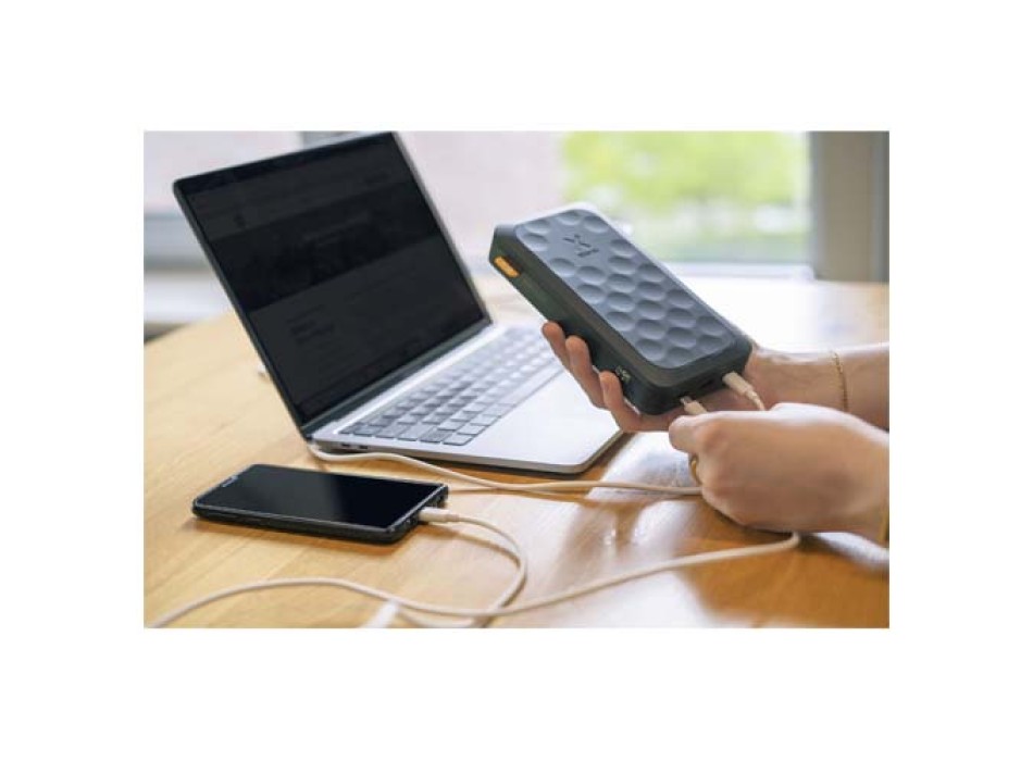 Power bank da 45.000 mAh e 67 W Xtorm FS5451 Serie Fuel