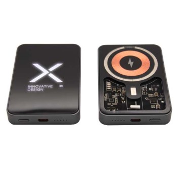 Power bank MagSafe da 5000 mAh e 15 W SCX.design P23