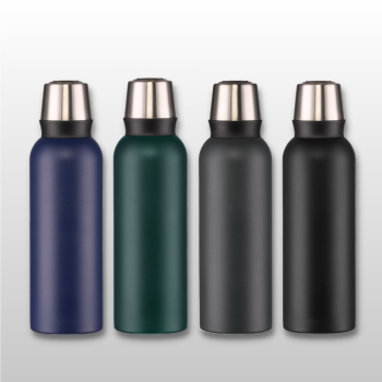 SET NORDIC: VACUUM FOOD THERMOS, 600 ml. & STEEL VACUUM THERMOS, 1000ml