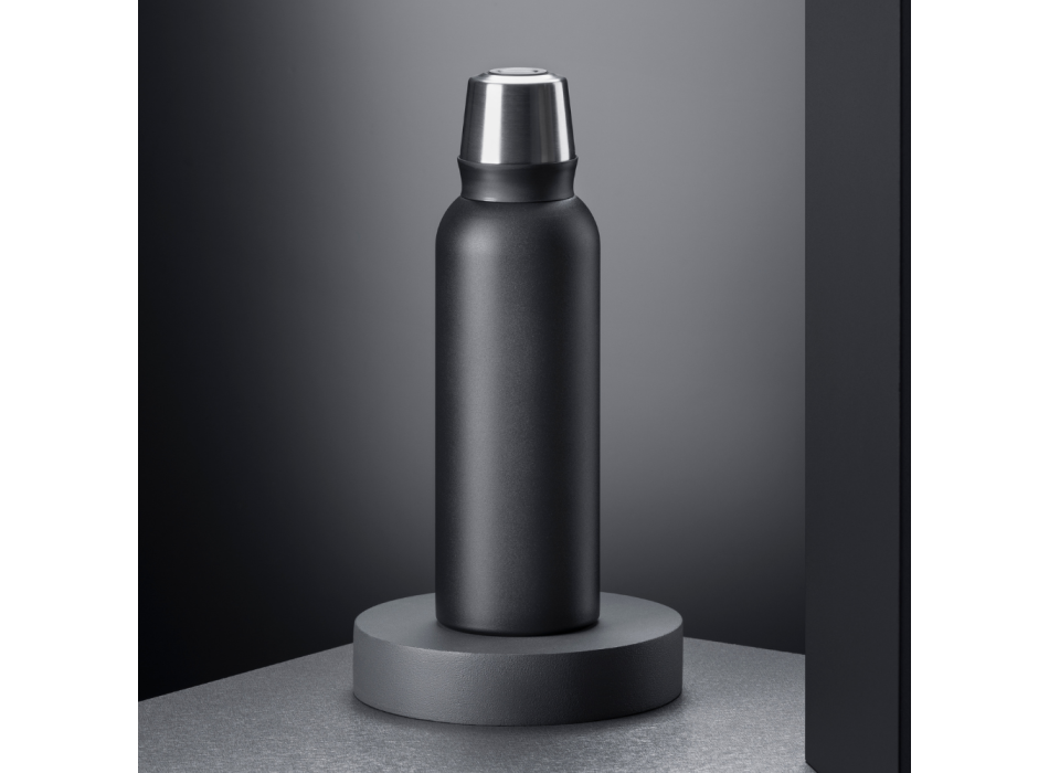 SET NORDIC: VACUUM FOOD THERMOS, 600 ml. & STEEL VACUUM THERMOS, 1000ml